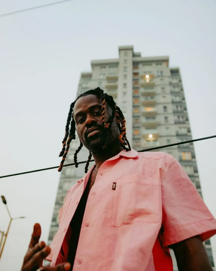 Sholz – Fire Wood Ft. Odumodublvck & Valentino Rose